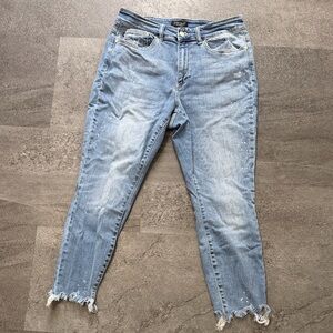 Like new Judy Blue Light Wash Raw Hem Skinny Jeans with a bleach splatter style